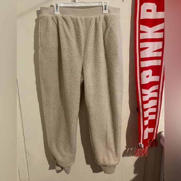 Victoria Secret PINK reversible Sherpa jogger xl - Picture 7 of 9